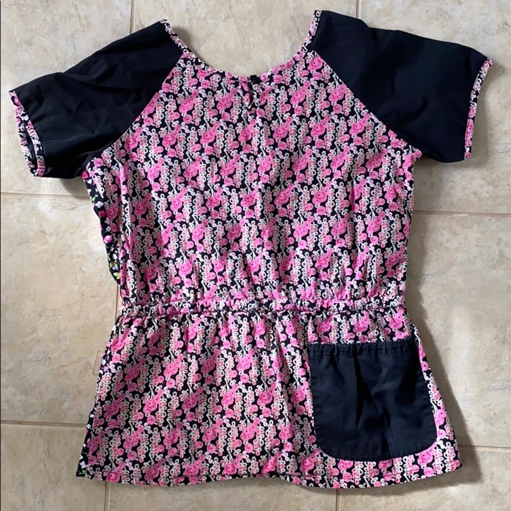Koi 360 scrub top reversible